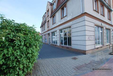 Do wynajęcia duży lokal handlowy blisko centrum