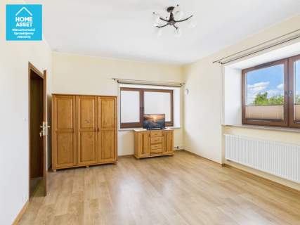 Obiekt komercyjny 437 m na działce 2226 m2