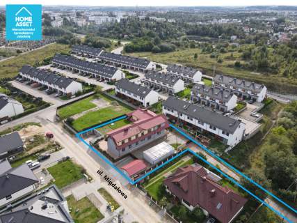 Obiekt komercyjny 437 m na działce 2226 m2