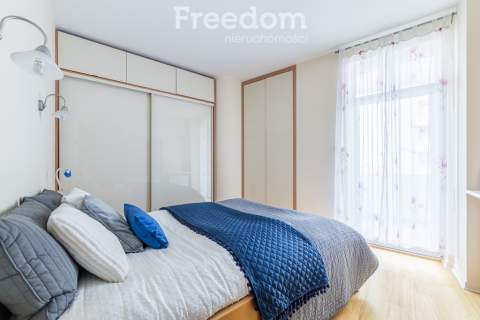 Apartament 3-pokojowy ul. Żelazna 59, Wola