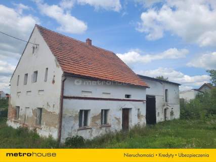 Dom do kapitalnego remontu i działka rolna 0,50 ha