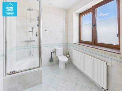 Obiekt komercyjny 437 m na działce 2226 m2
