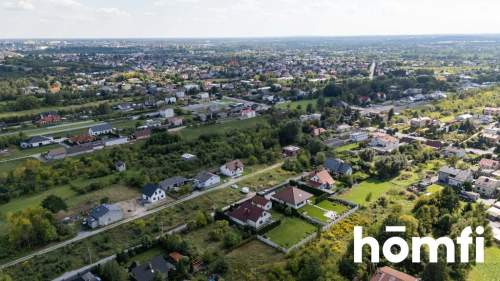 Wygodna działka z mediami, pod budowę domu
