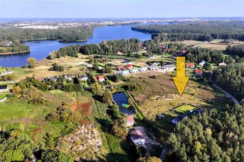 Działka 1,36 ha pod domy w Trzesiece, ul.Spacerowa