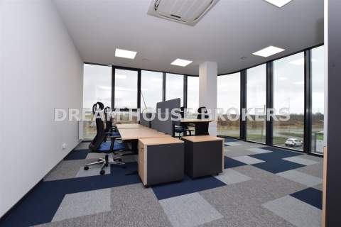 Biuro na wynajem- Dworzysko 279m2