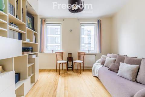 Apartament 3-pokojowy ul. Żelazna 59, Wola