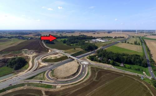 11 ha przy drodze S6/S11. 20 min do Kołobrz