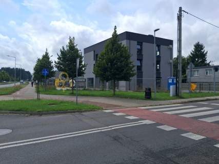 DO WYNAJĘCIA przestronny lokal na parterze 161m2