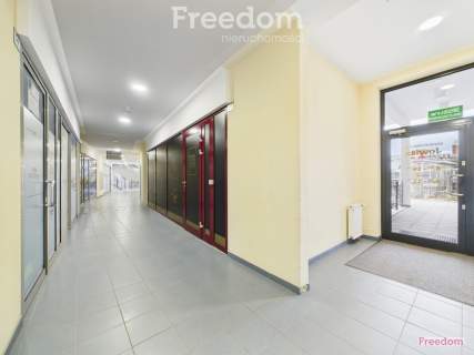 Lokal 61 m w centrum Koszalina   pasaż Jowisz