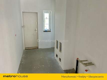 Dom wolnostojący w stanie deweloperskim