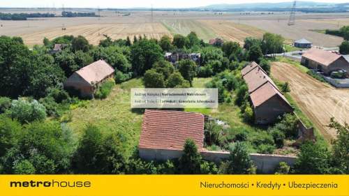 Niepowtarzalny kompleks dworsko-folwarczny 2 ha