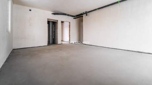Mieszkanie na osiedlu, 8 km od centrum Krakowa