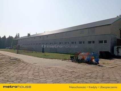Hala produkcyjna o powierzchni 2200 m2.