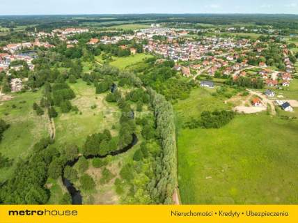 Działka z linią brzegową rzeki Pisy