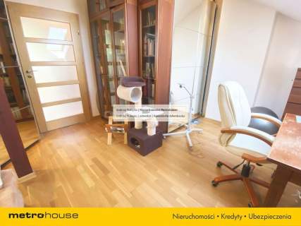 2007r Balkon 2piętro Kominek 2xGaraż Ogród