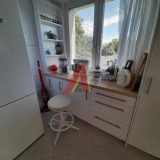 70 m2 przy AL. POKOJU
