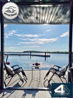 Dom na wodzie Houseboat