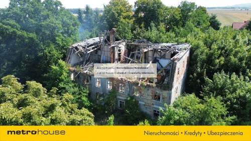 Niepowtarzalny kompleks dworsko-folwarczny 2 ha