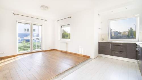 Apartament w nowoczesnej willi blisko morza