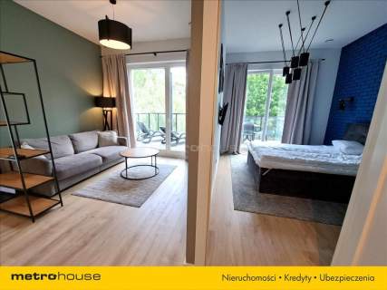 Dwupokojowy apartament z tarasem, wysoki standard.