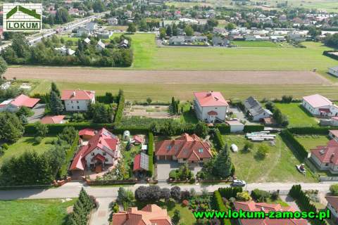 Luksusowy dom w KALINOWICACH, Działka 0,10 ha.