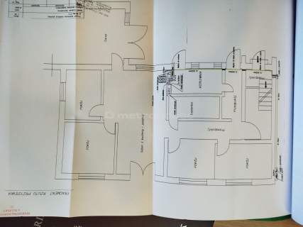 Dom 3 piętrowy 360m2 w Kobylnicy, podwórko, garaż