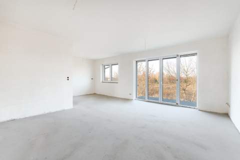 3 pokoje w stanie deweloperskim poddasze 50 m2