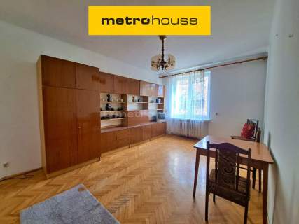 Mieszkanie 38 m kw. na 3 piętrze w centrum.