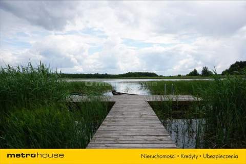 Działka budowlana nad jeziorem