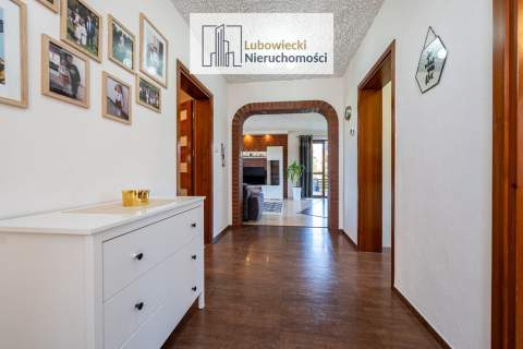 Dom jednorodzinny w Lemanach
