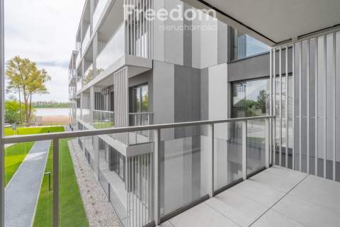 Nowoczesny apartament nad jeziorem