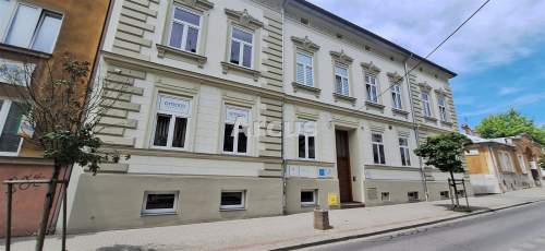 lokal z balkonem i parkingiem