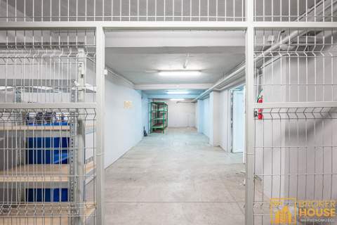 Obiekt halowo magazynowy 800m2 plac 3000m2