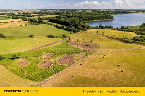 Działka siedliskowa nad jeziorem