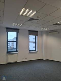 95m2 w nowoczesnym budynku