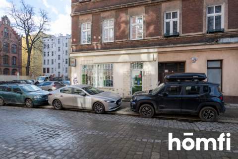 Lokal usługowy z witryną przy drodze głównej