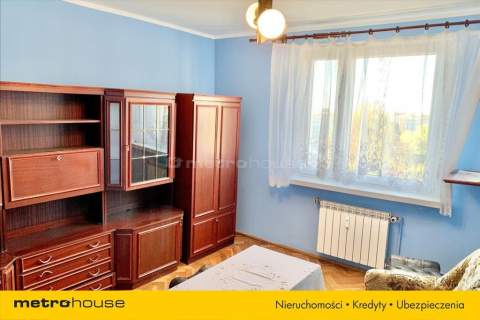 Duże mieszkanie z balkonem w dobrej lokalizacji.