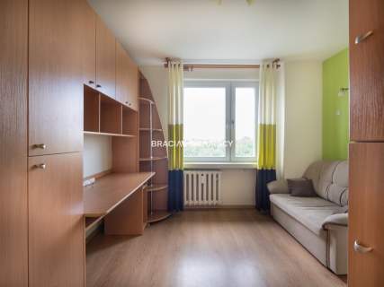 2 SYPIALNIE NOWA HUTA WANDA 44 M2 OSOBNA KUCHNIA