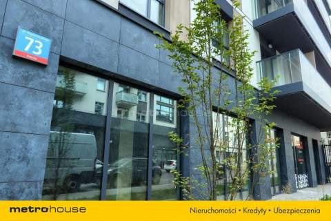 Przestronny lokal w centrum, z witrynami 60 m 
