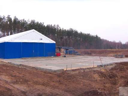 Obiekt magazynowy z działką budowlaną 1,95ha
