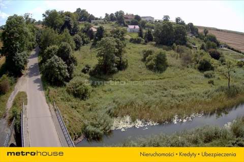 Piękna działka nad kanałem Kiermas