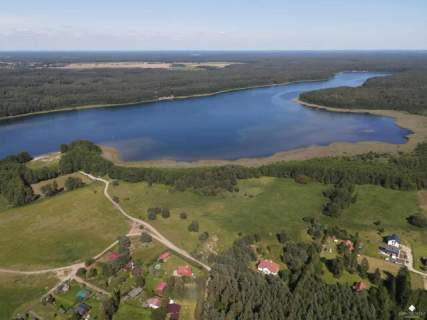 Domek letniskowy nad jeziorem Gim, piękna okolica, las