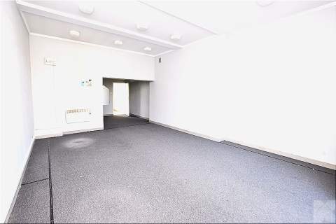 Lokal handlowo usługowy 63m2 30m2 podpiwniczenia