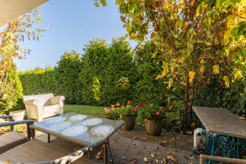 Apartament z ogrodem na prestiżowym osiedlu 