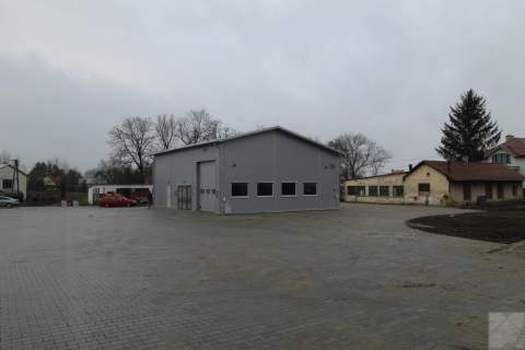 Warsztat samochodowy lub magazyn do wynajęcia