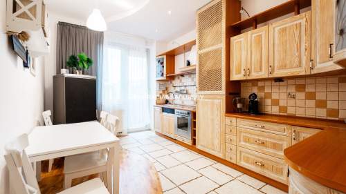 MIESZKANE 3 POKOJE KAMIENICA 98 M BALKONY CENTRUM