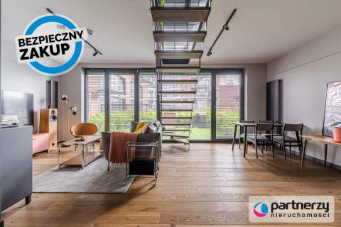 Dwupoziomowy apartament z ogrodem