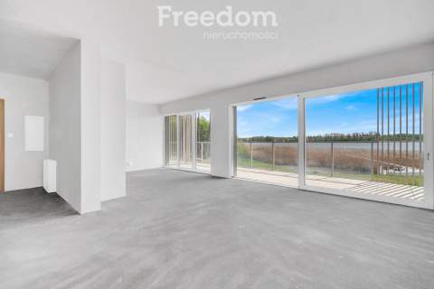 Nowoczesny apartament nad jeziorem