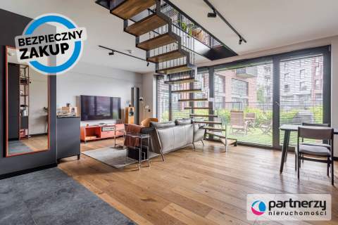 Dwupoziomowy apartament z ogrodem