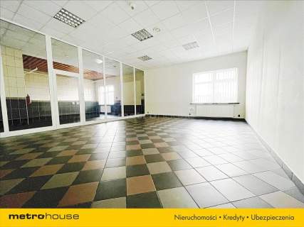 Narożny, przeszklony lokal handlowo-usługowy